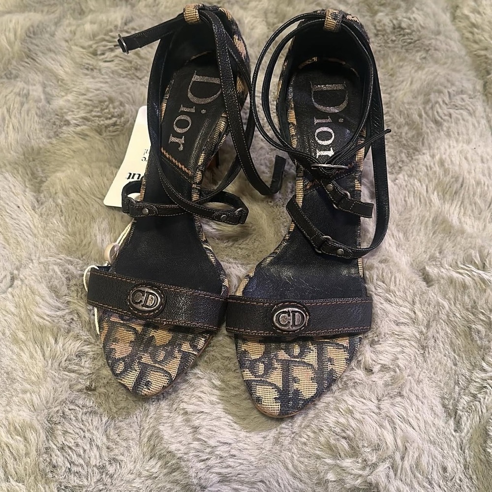 Dior Women's Black and Tan Patterned Sandals